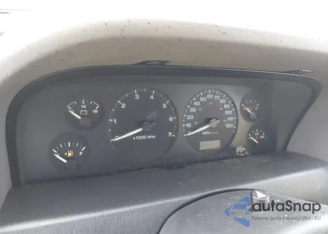 2004 Jeep Grand Cherokee Laredo z USA, uszkodzony, nr VIN 1J4GW48SX4C142784